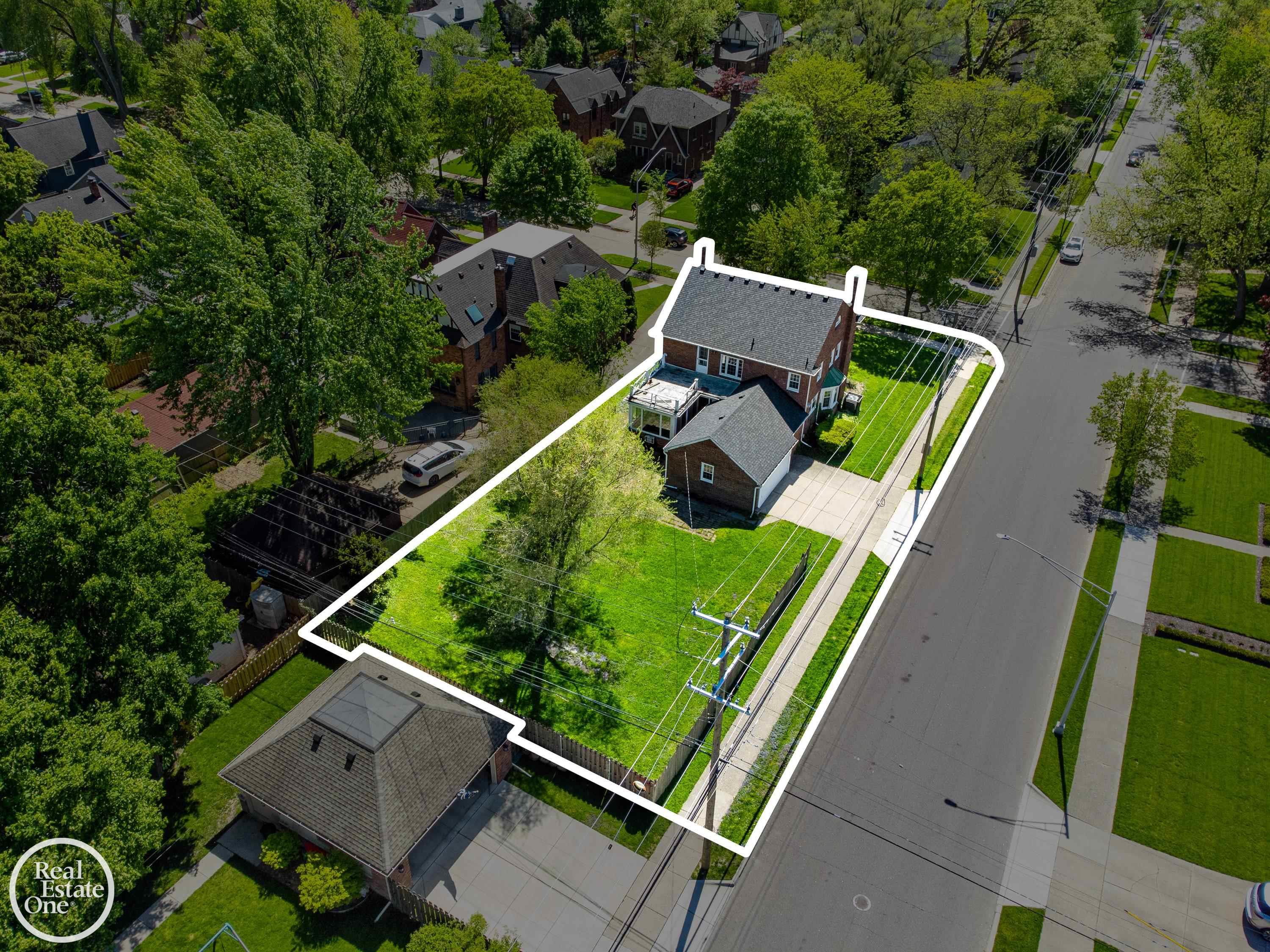 682 Lincoln Road Grosse Pointe, MI 48230 - Photo 13 of 45