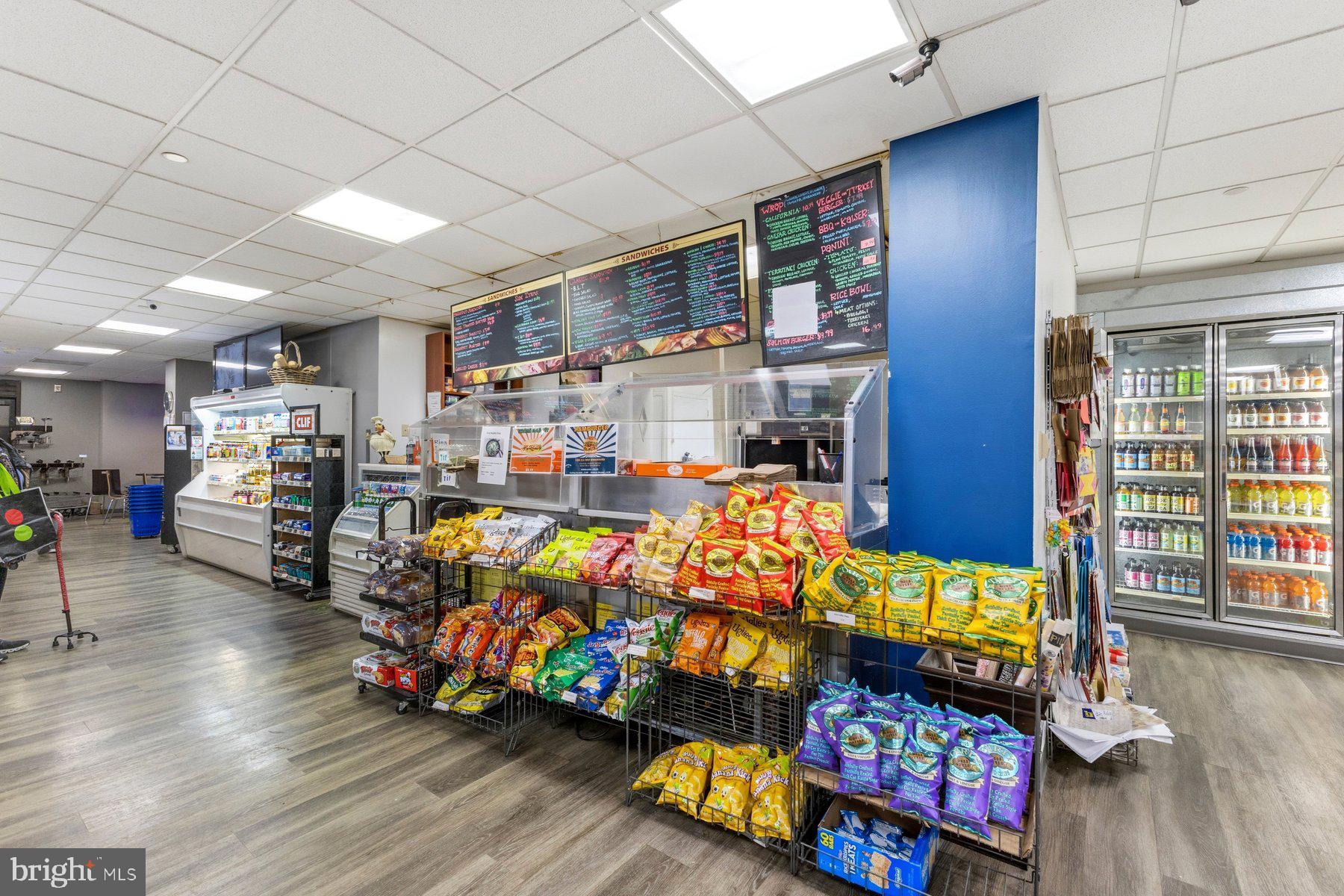 5225 Pooks Hill Road, Unit 1717N Bethesda, MD 20814 - Photo 20 of 26