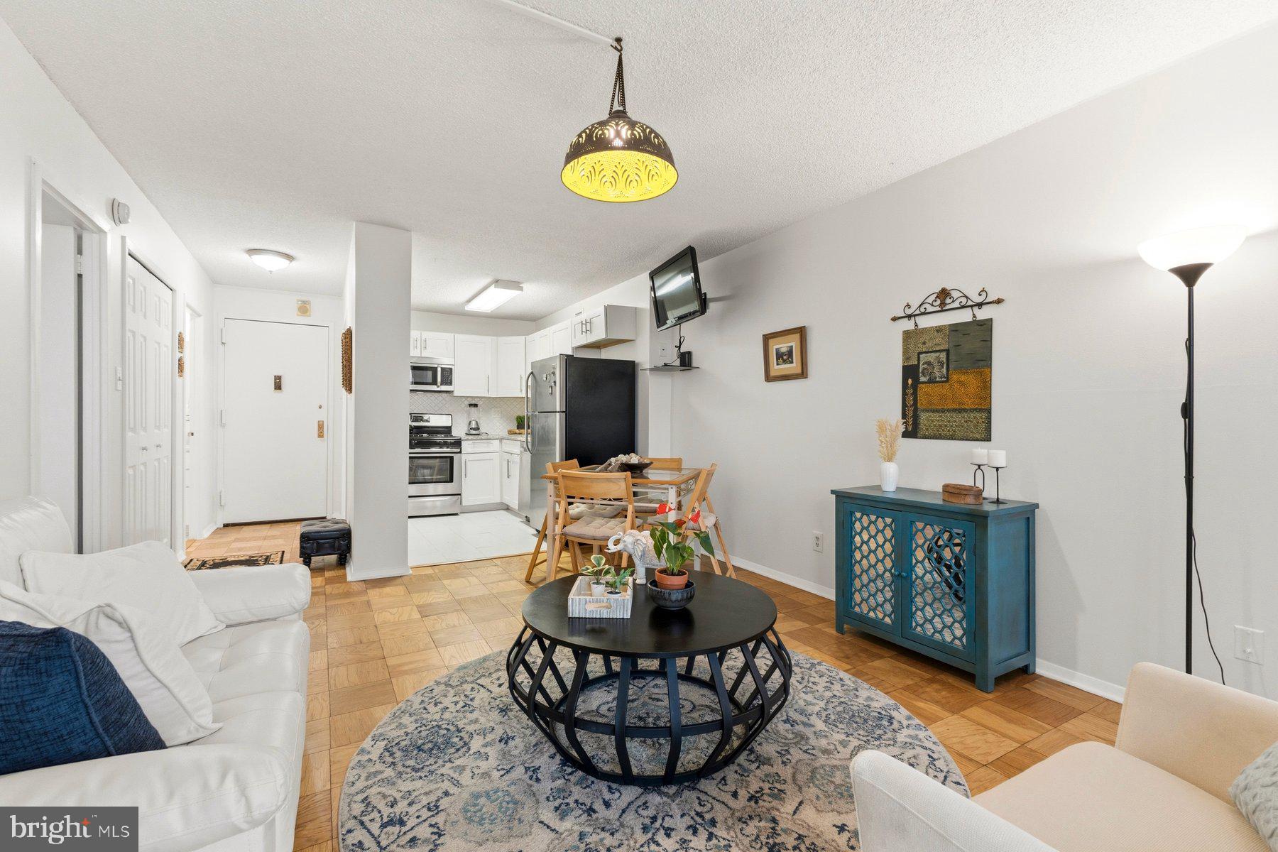 5225 Pooks Hill Road, Unit 1717N Bethesda, MD 20814 - Photo 3 of 26