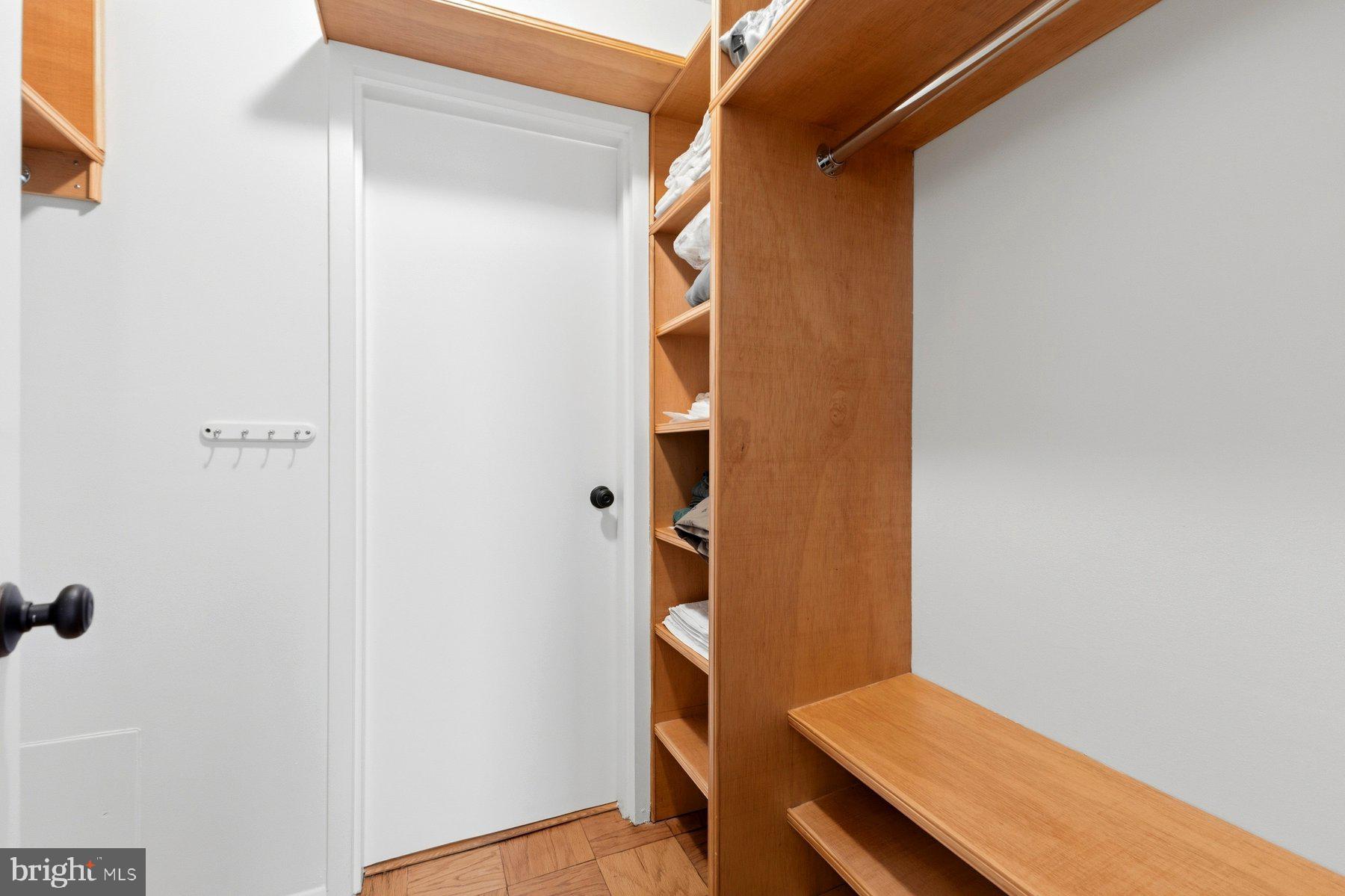 5225 Pooks Hill Road, Unit 1717N Bethesda, MD 20814 - Photo 8 of 26