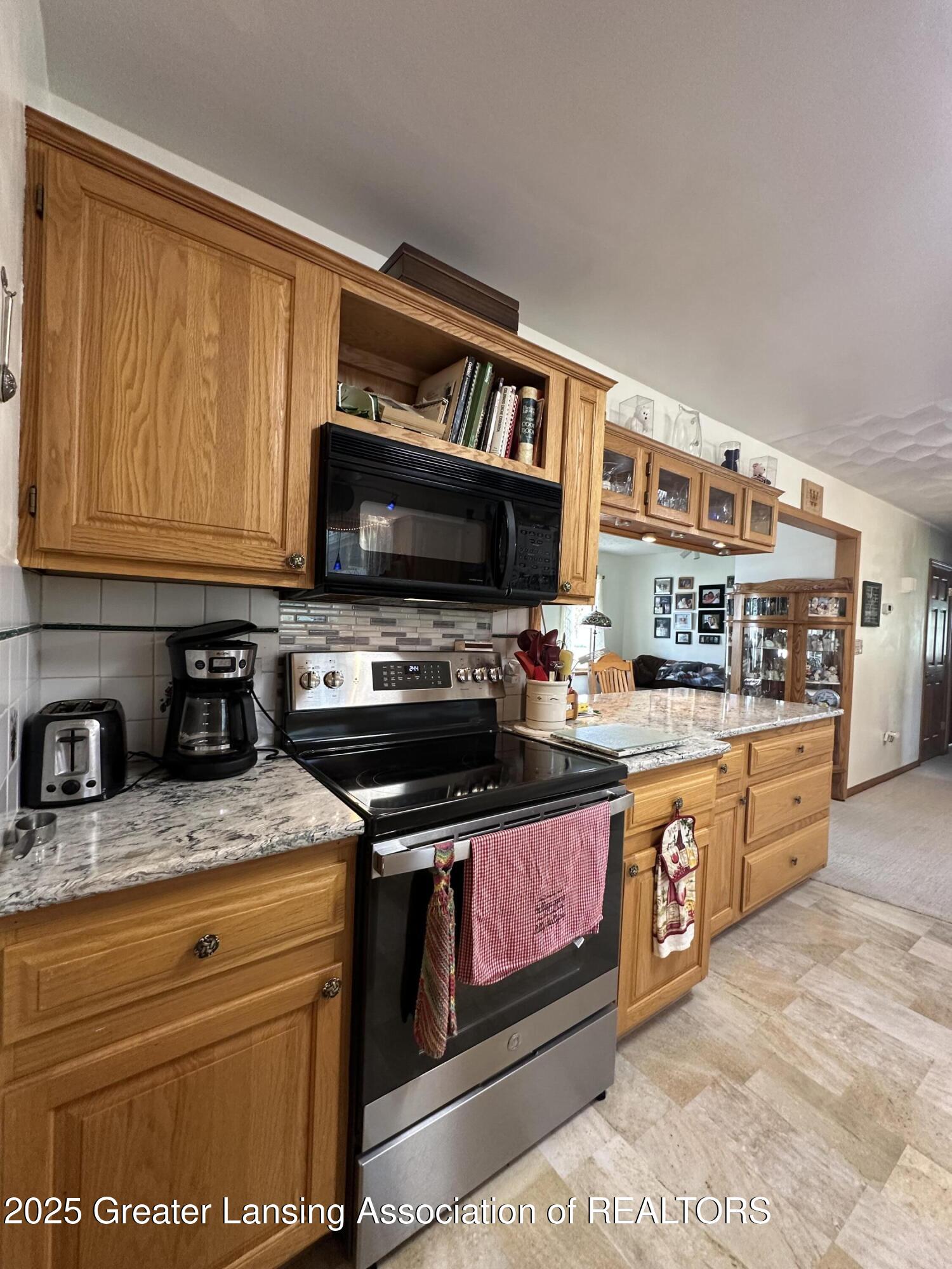 1630 West Kinley Road St. Johns, MI 48879 - Photo 18 of 46 Kitchen