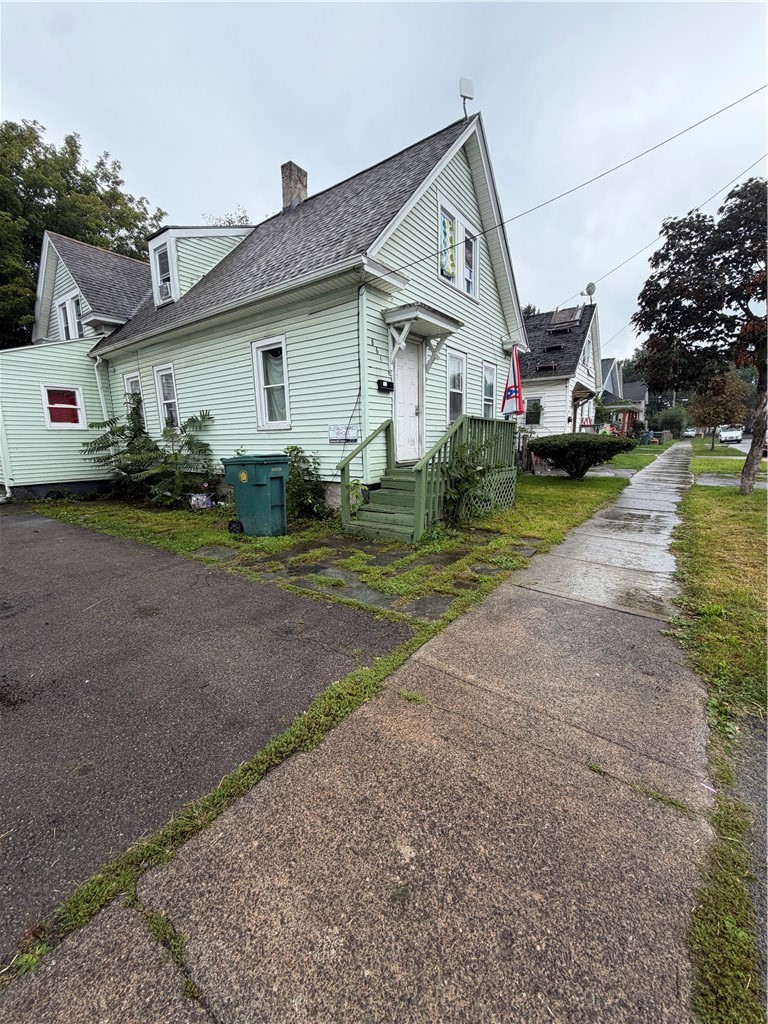 861 Smith Street Rochester, NY 14606 - Photo 2 of 17 Gallery Image 2