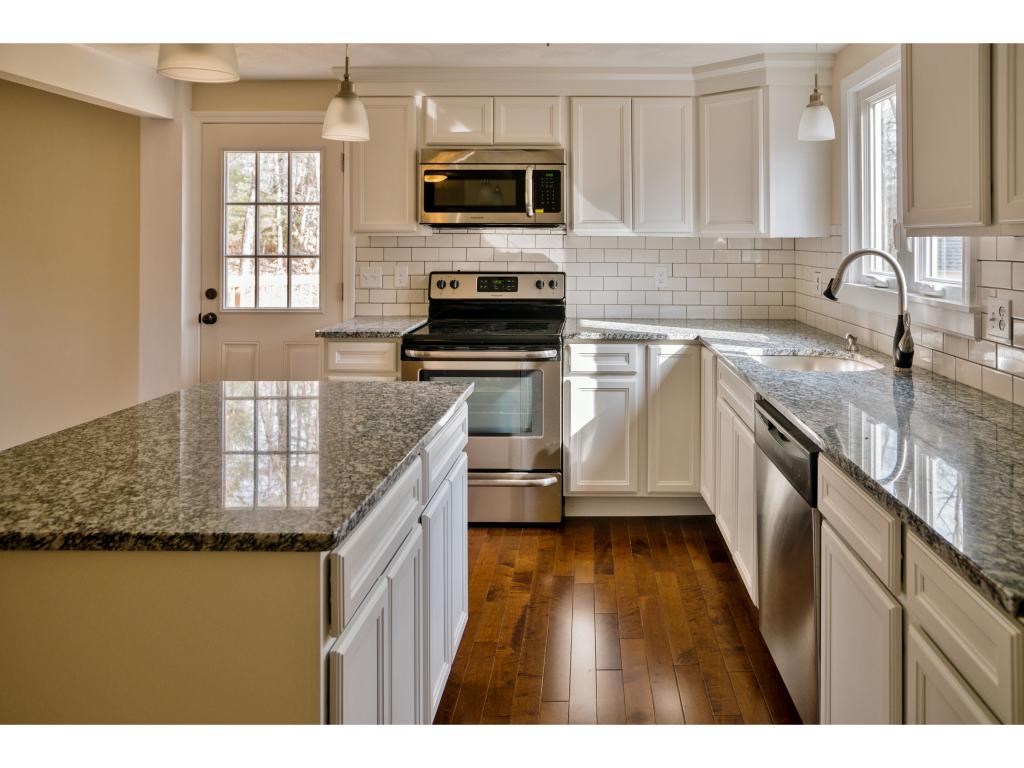 71 Pollard Road Plaistow, NH 03865 - Photo 6 of 27