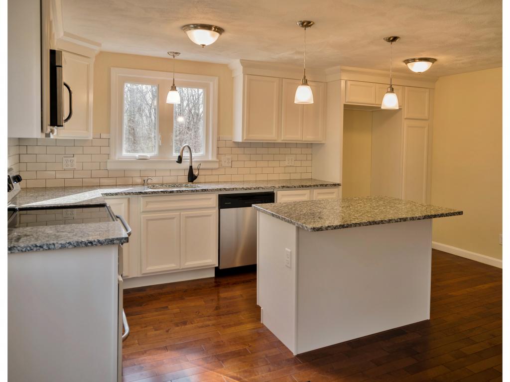 71 Pollard Road Plaistow, NH 03865 - Photo 7 of 27