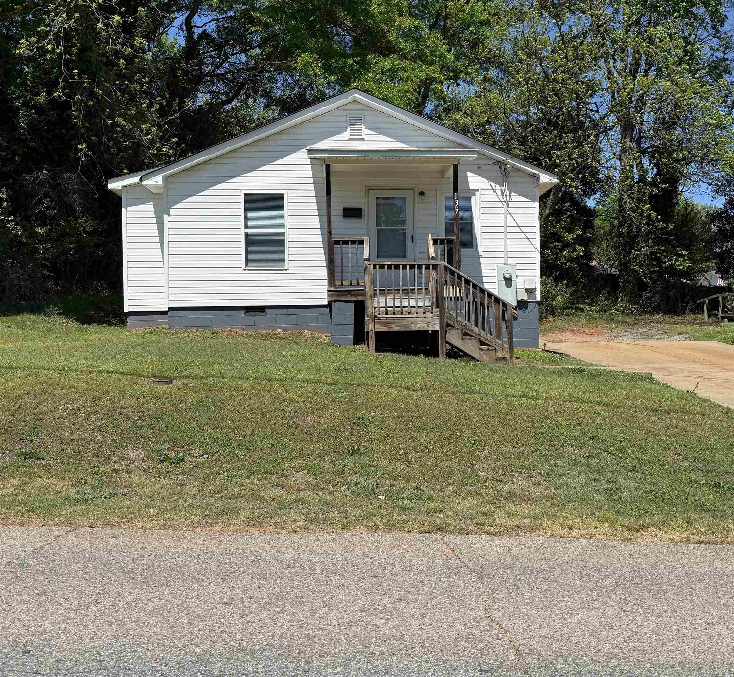 137 New Street Gaffney, SC 29340 - Photo 1 of 18
