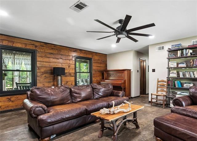 11180 Wardline Road Hammond, LA 70401 - Photo 8 of 32