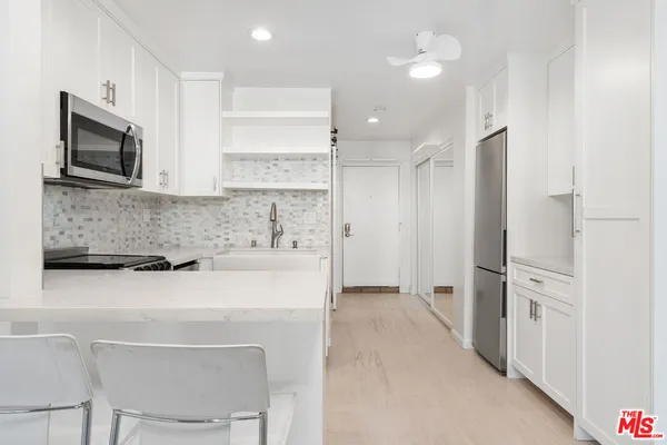 $3,800 | 26664 Seagull Way, Unit A125, Malibu, CA 90265