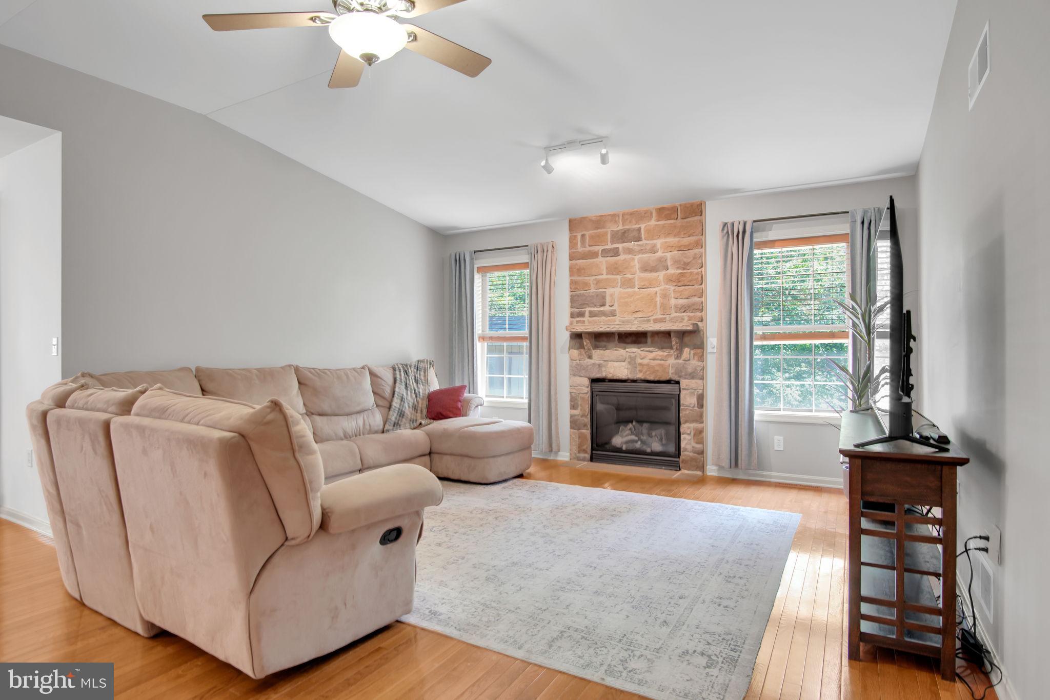 42 Ridge Avenue Carlisle, PA 17013 - Photo 3 of 42