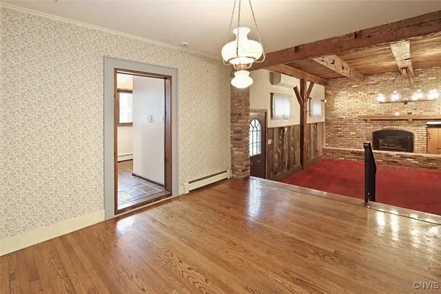 $349,900 | 304 Cornwall Drive, DeWitt, NY 13214