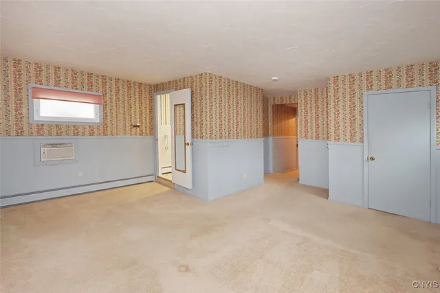 $349,900 | 304 Cornwall Drive, DeWitt, NY 13214