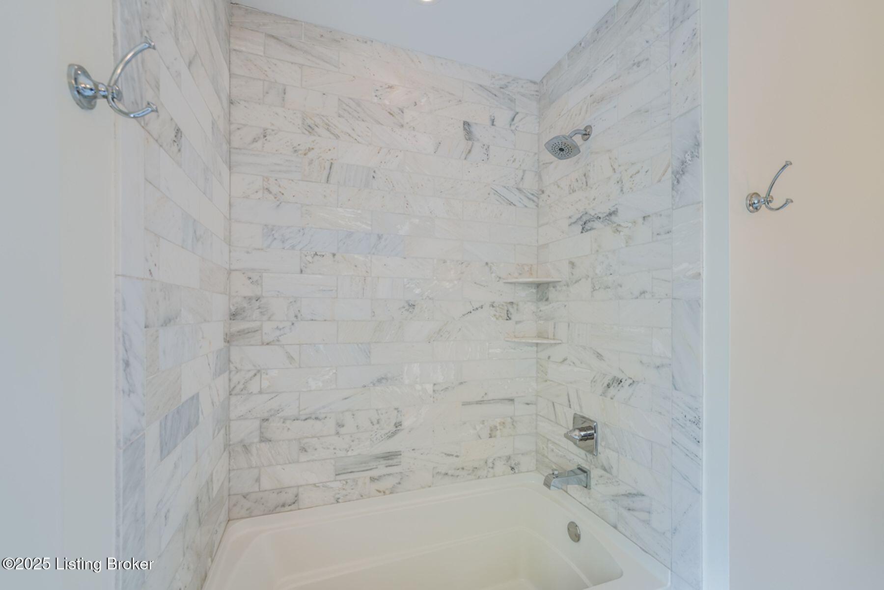 52 Hill Road Louisville, KY 40204 - Photo 41 of 84 photo_online_040
