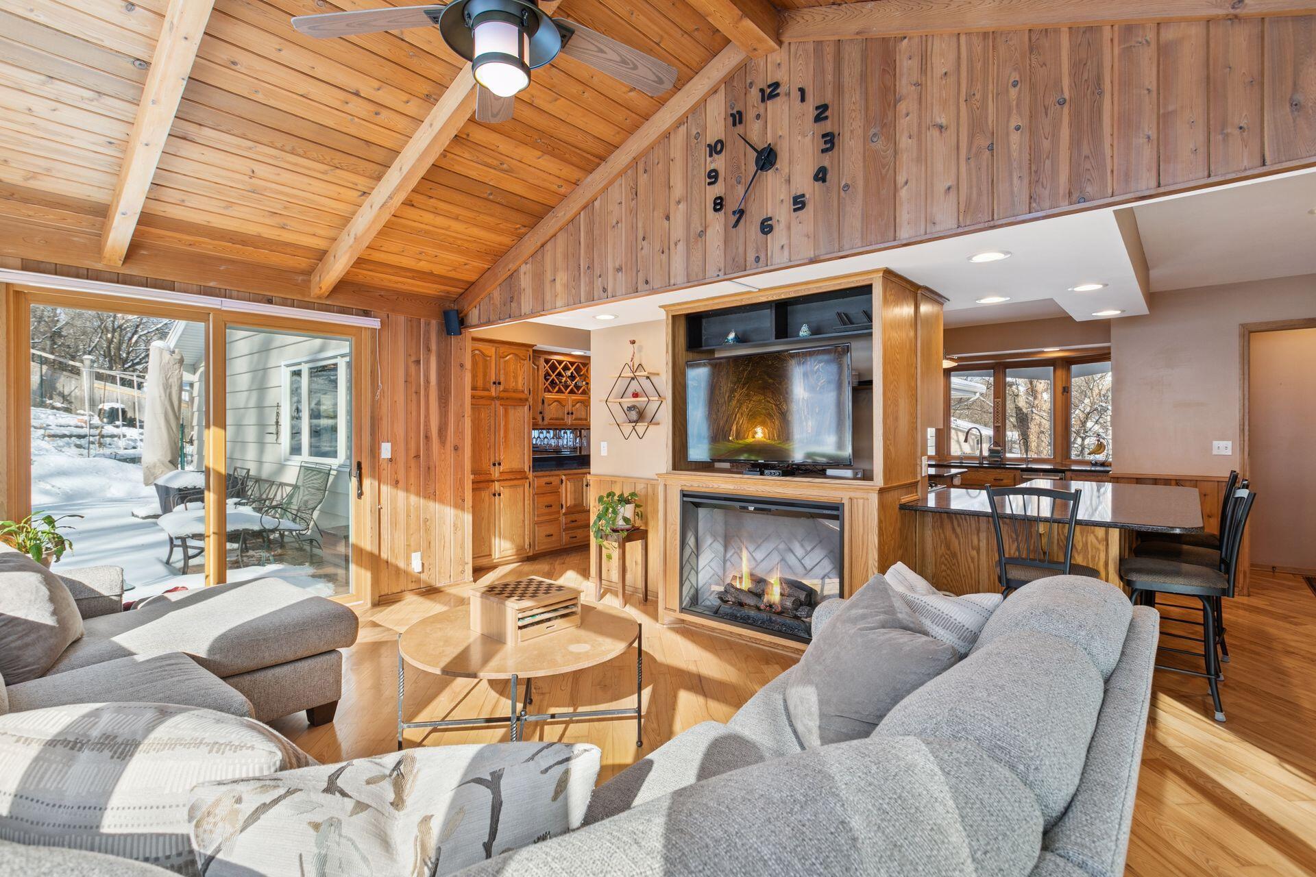 5833 Creek Valley Road Edina, MN 55439 - Photo 21 of 63 Gallery Image 21