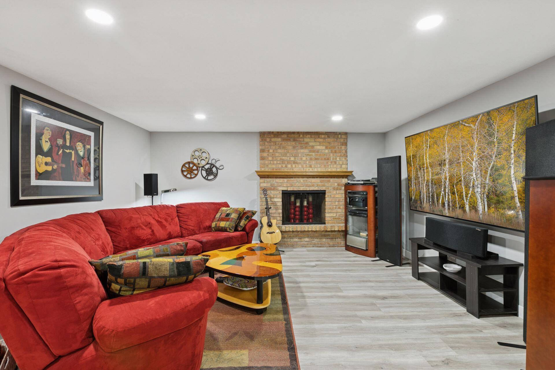 5833 Creek Valley Road Edina, MN 55439 - Photo 35 of 63 Gallery Image 35