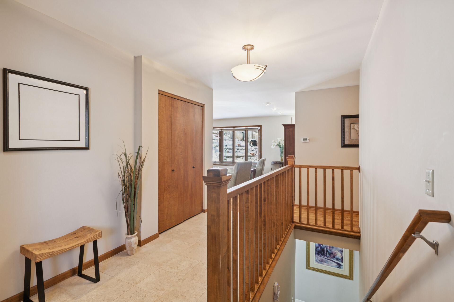 5833 Creek Valley Road Edina, MN 55439 - Photo 8 of 63 Gallery Image 8