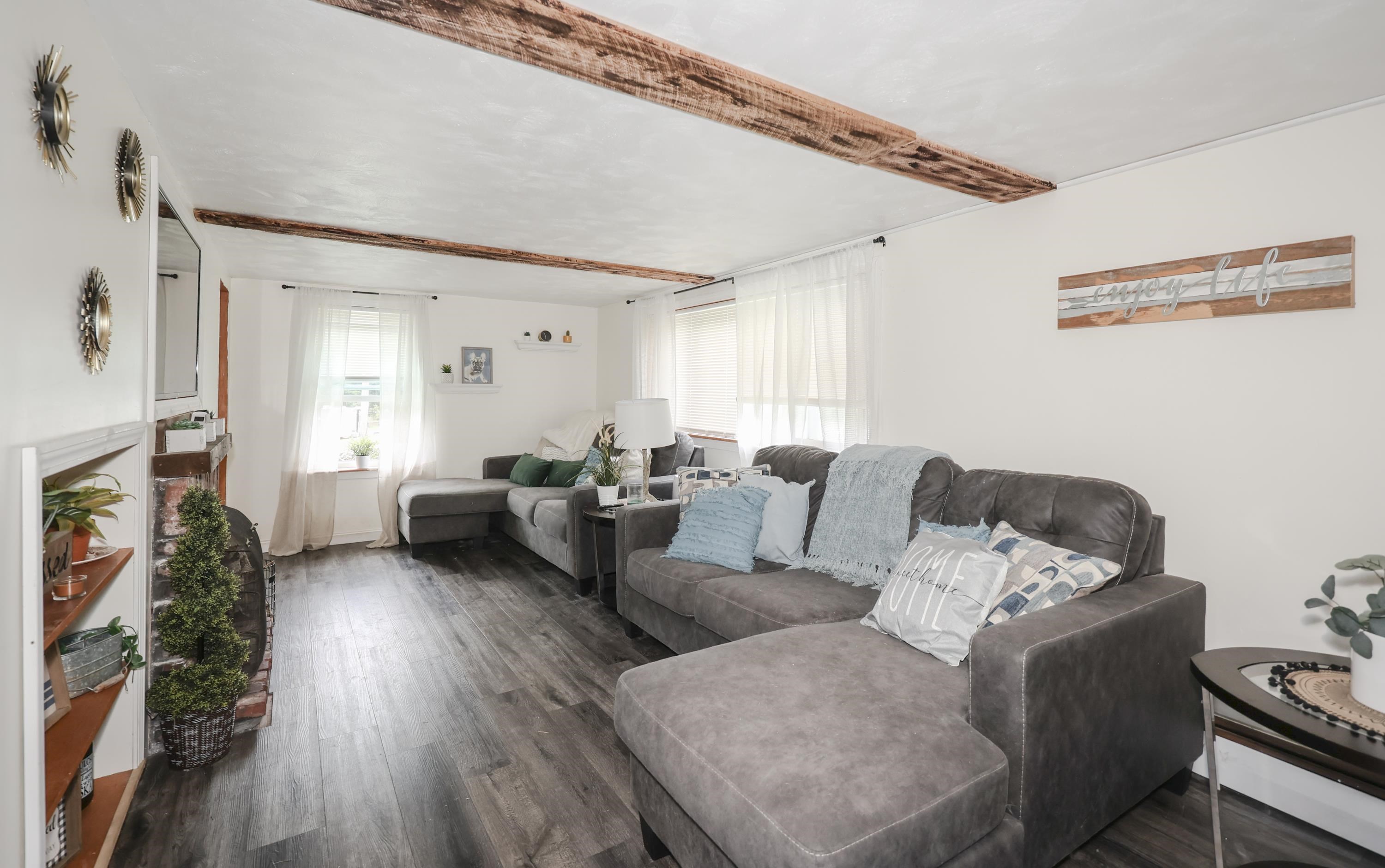 171 Derry Road Hudson, NH 03051 - Photo 11 of 13