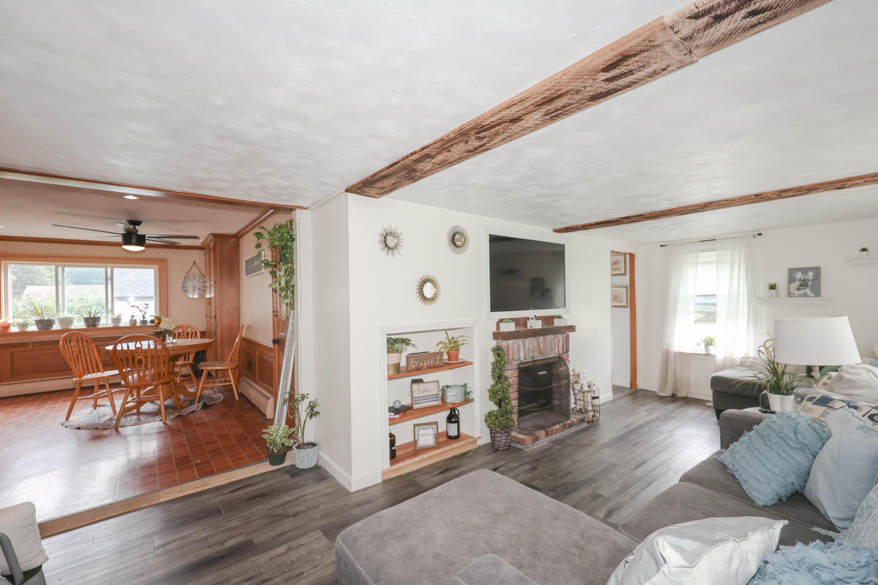 171 Derry Road Hudson, NH 03051 - Photo 4 of 13