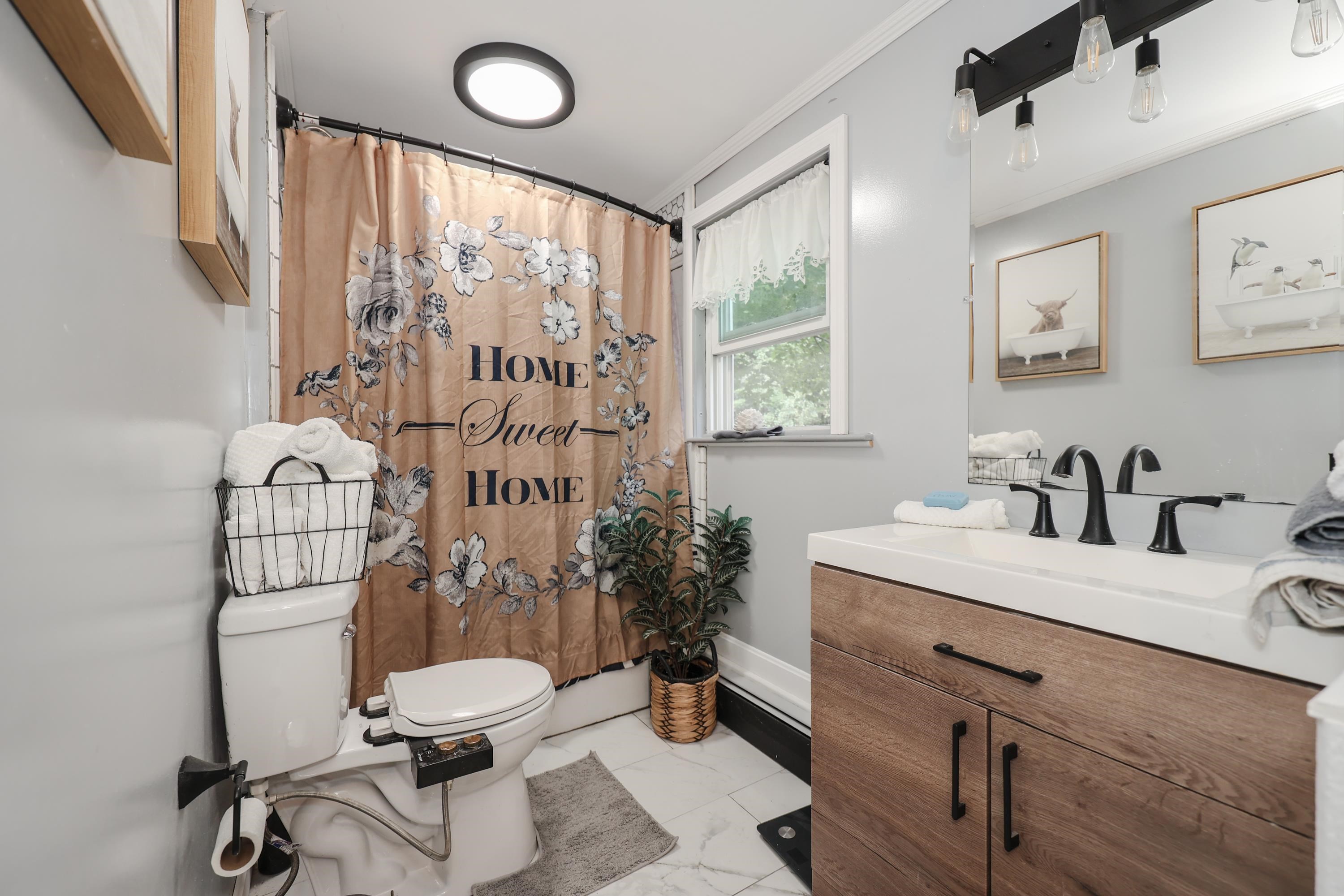 171 Derry Road Hudson, NH 03051 - Photo 10 of 13