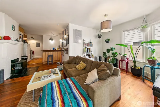 $1,898,000 | 1111 18th Avenue, Seattle, WA 98122