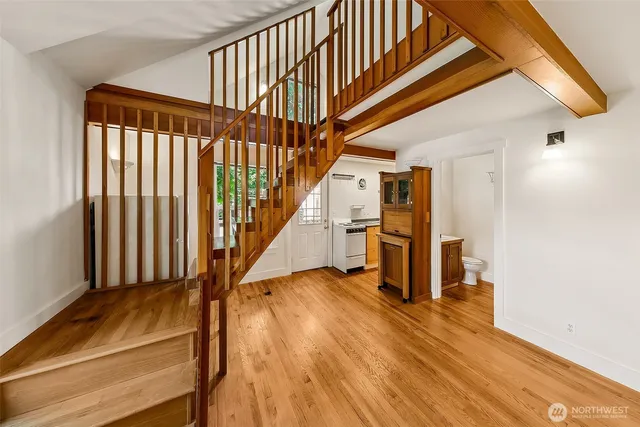 $1,898,000 | 1111 18th Avenue, Seattle, WA 98122