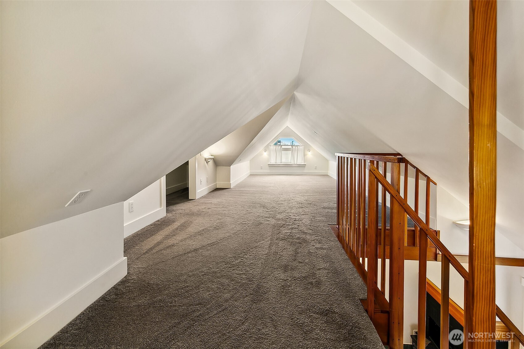 1111 18th Avenue Seattle, WA 98122 - Photo 28 of 40 a view of an entryway with staircase