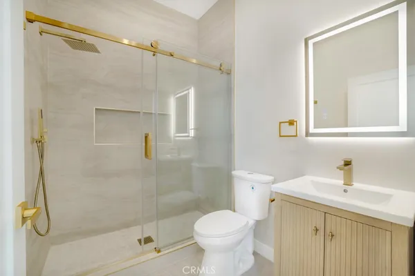 $3,500 | 10327 Wish Granada Hills, Unit 1/2, Granada Hills, CA 91344