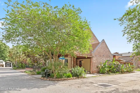 $299,000 | 14 Shadows Drive, Lafayette, LA 70508