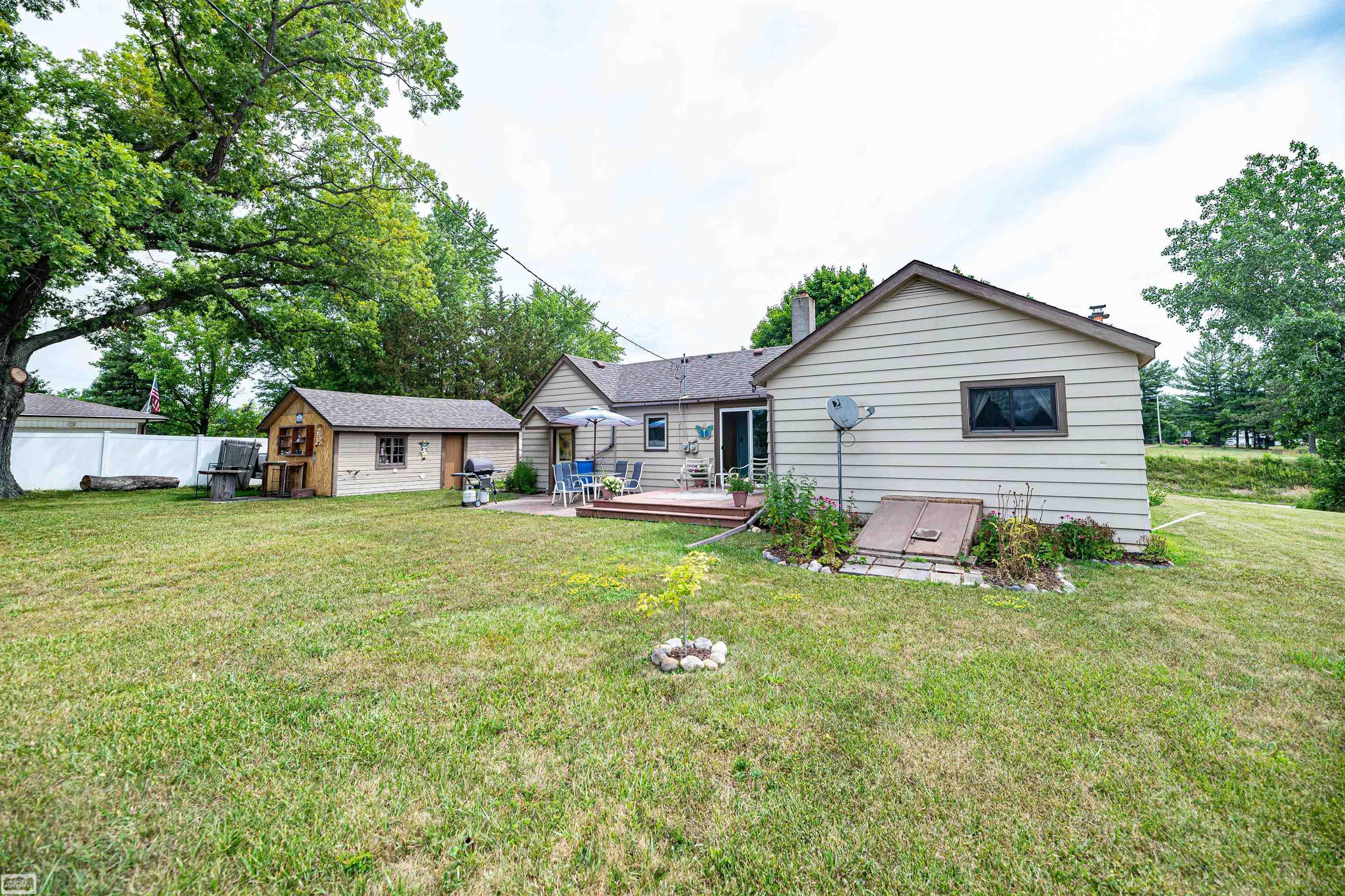 1650 Kennedy Road St. Clair, MI 48079 - Photo 5 of 34 50083909-4.JPG
