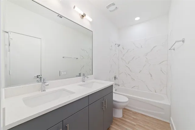 $3,800 | 2103 Holman Street, Houston, TX 77004