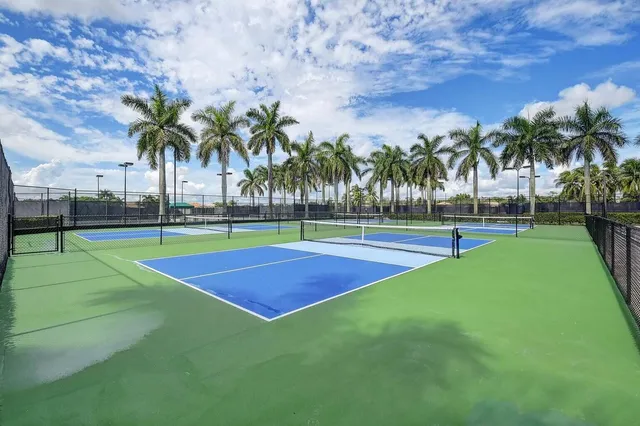 $4,000 | 9925 Via Elegante, Wellington, FL 33411