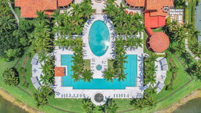 $4,000 | 9925 Via Elegante, Wellington, FL 33411