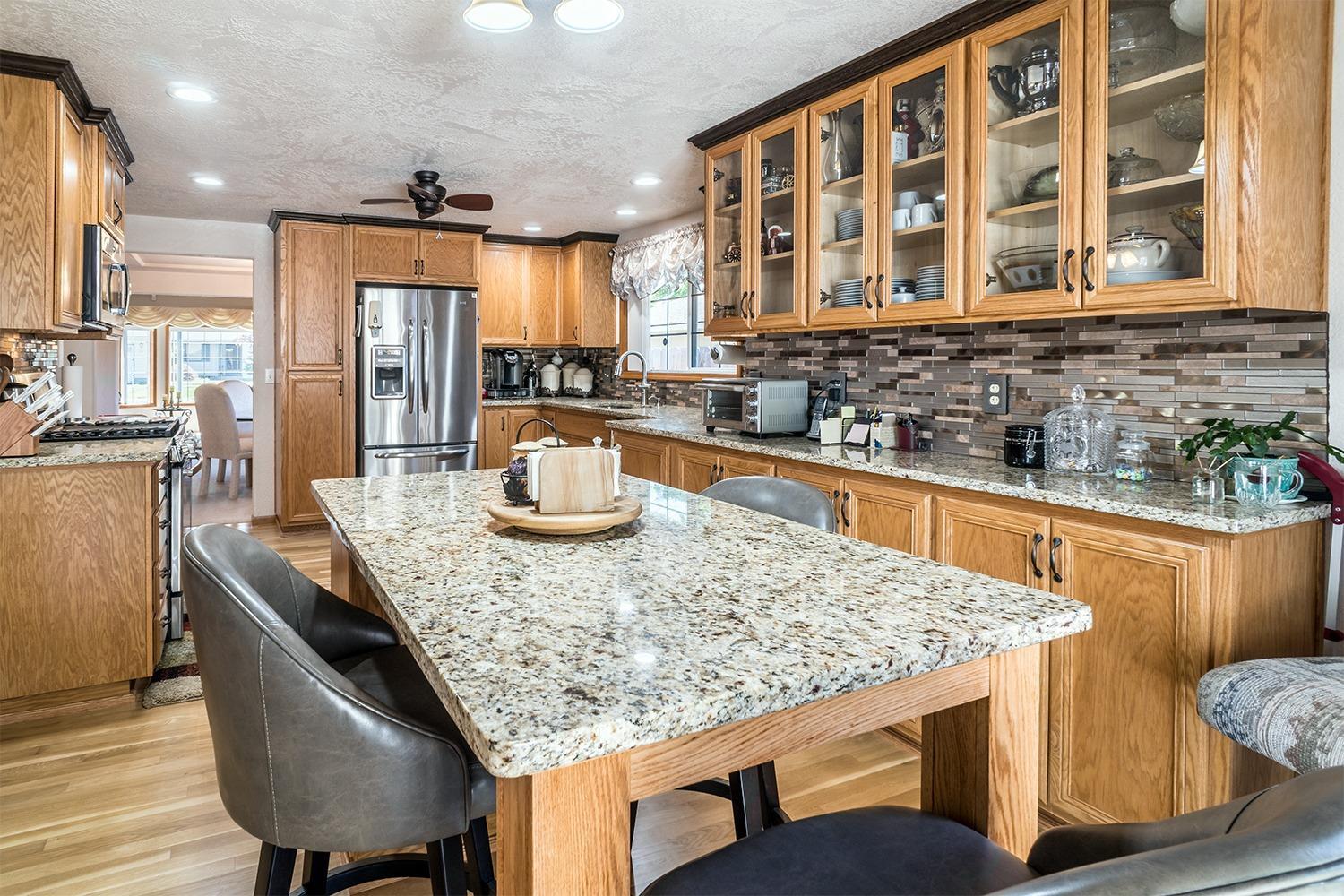 2715 Roberts Road Medford, OR 97504 - Photo 14 of 31 Additional Photo