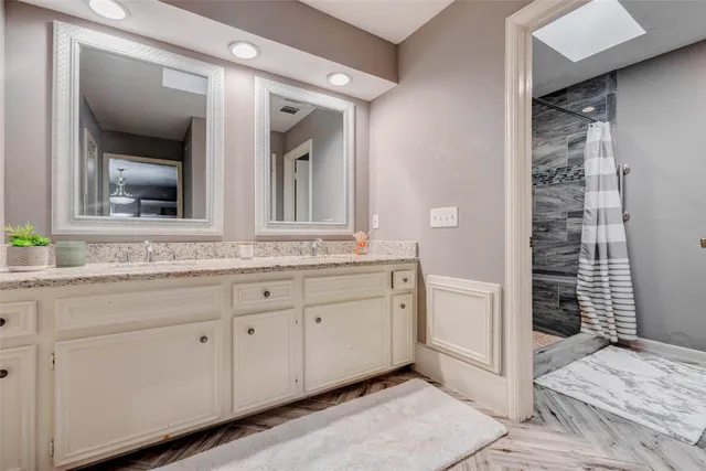 $322,000 | 202 Old Bridge Lake Street, Houston, TX 77069