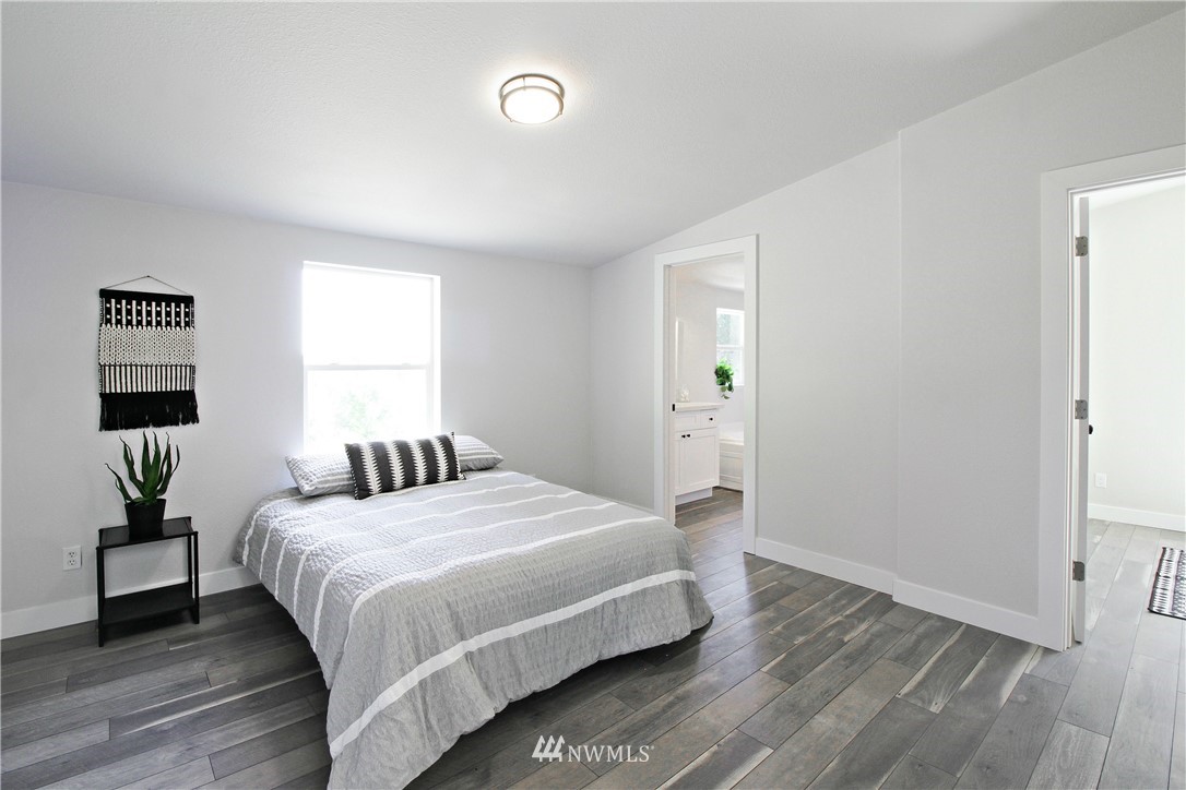 4145 East Grapeview Loop Road Grapeview, WA 98546 - Photo 14 of 21 Gallery Image 14