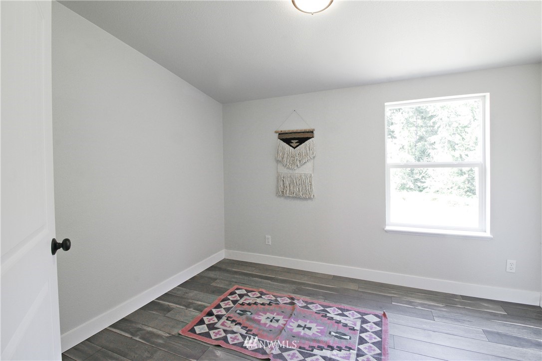 4145 East Grapeview Loop Road Grapeview, WA 98546 - Photo 17 of 21 Gallery Image 17