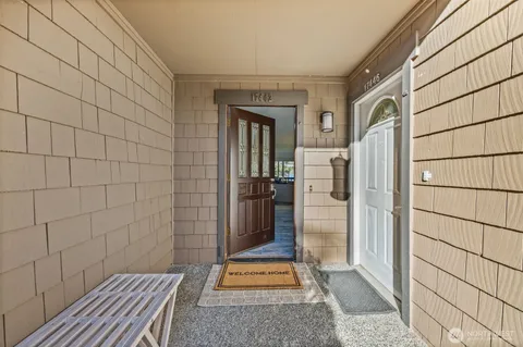 $850,000 | 17442 Northeast 40th Place, Unit D3, Redmond, WA 98052