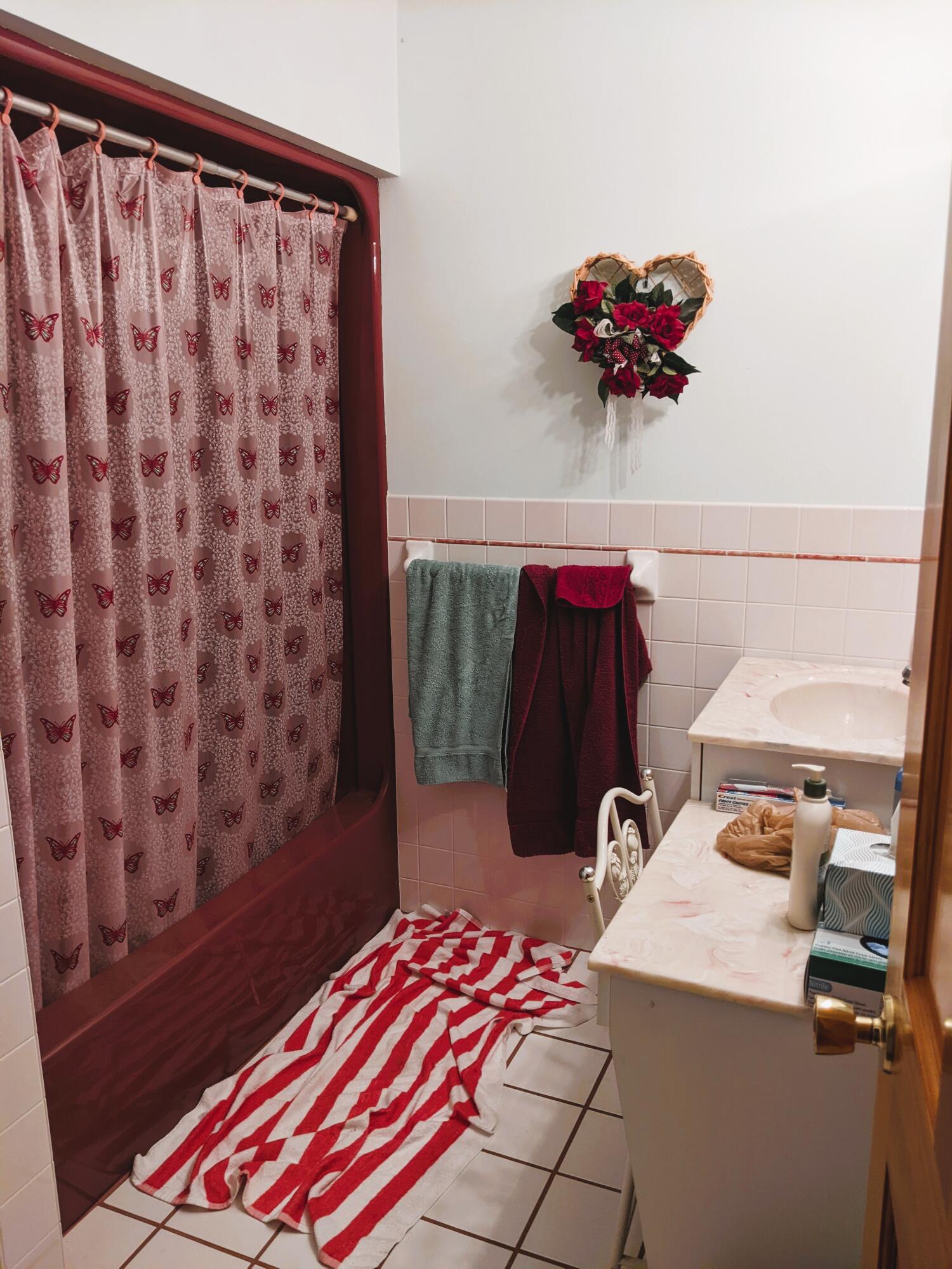 2321 North Wesley Chapel Road Greeneville, TN 37745 - Photo 28 of 64 PXL_20220623_192911704.MP