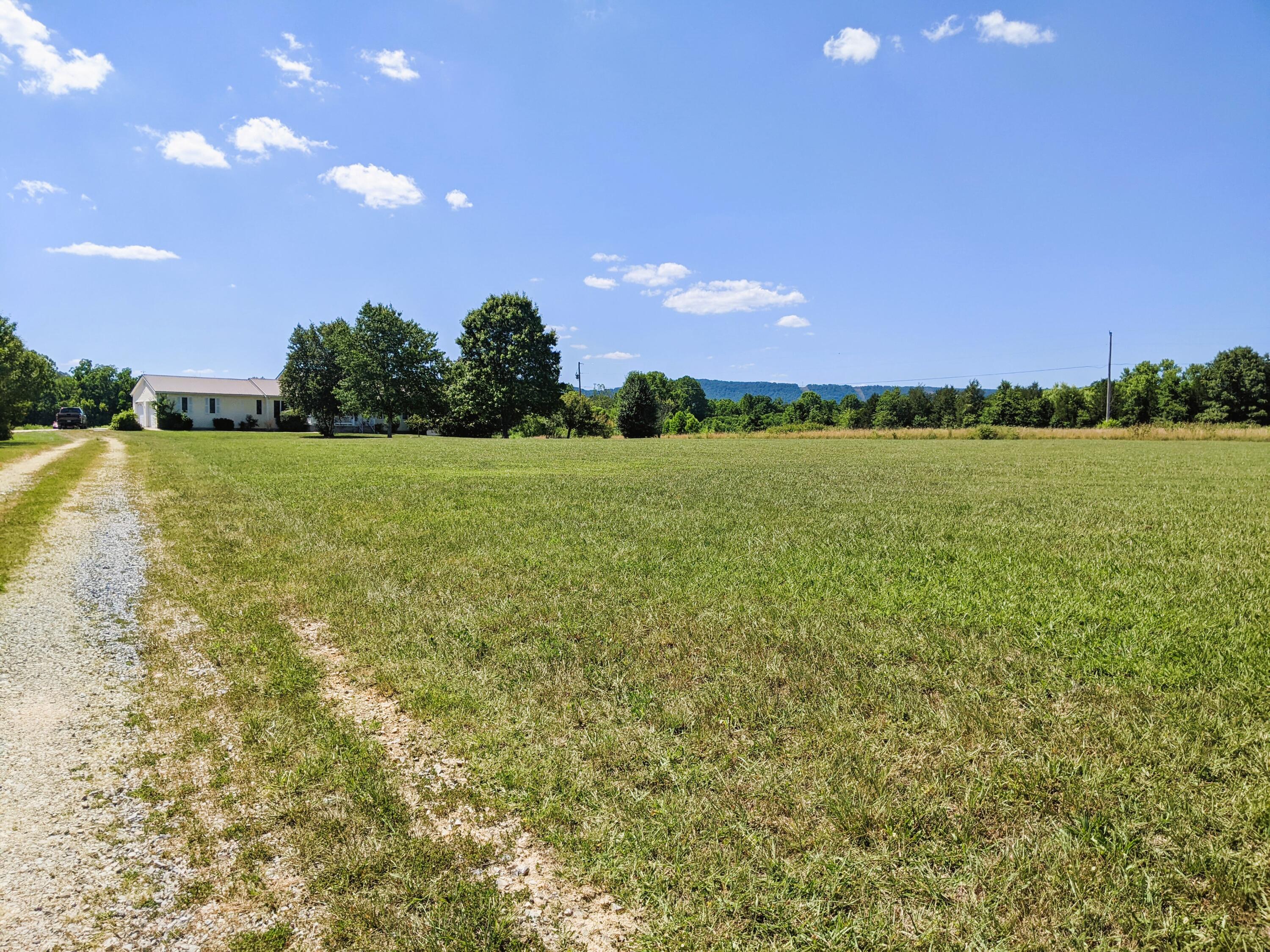 2321 North Wesley Chapel Road Greeneville, TN 37745 - Photo 3 of 64 PXL_20220623_194533615