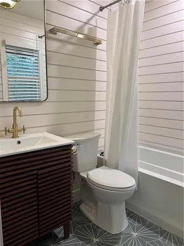 $325,000 | 5416 Highland Avenue, Kansas City, MO 64110