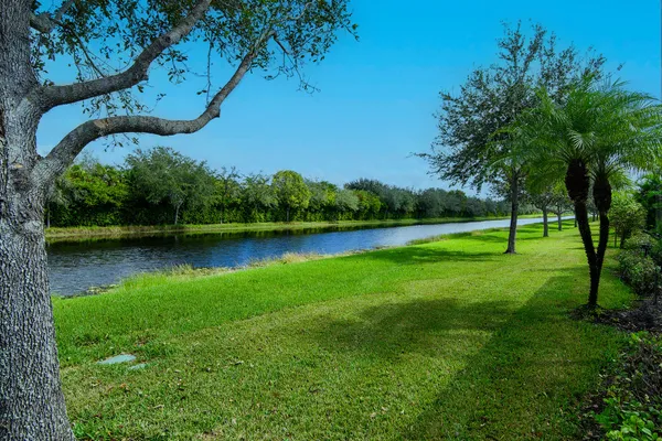 $699,000 | 2990 Aviamar Circle, Naples, FL 34114