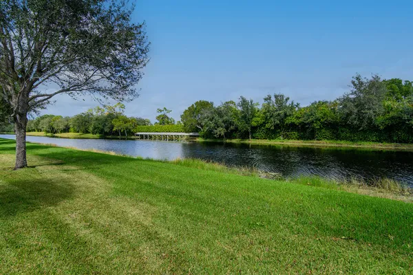 $699,000 | 2990 Aviamar Circle, Naples, FL 34114