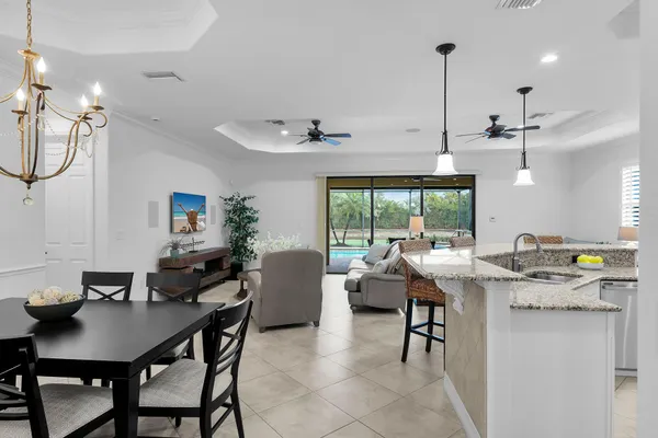 $699,000 | 2990 Aviamar Circle, Naples, FL 34114