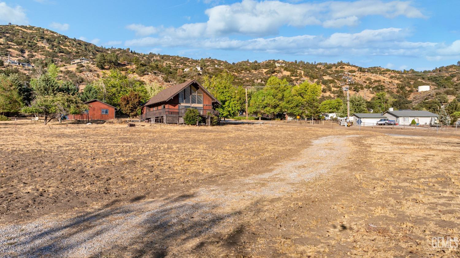 Undisclosed Address Tehachapi, CA 93561 - Photo 28 of 37