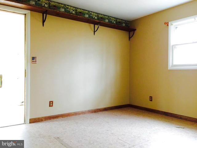 1551 Bloom Road Westminster, MD 21157 - Photo 16 of 27 Bedroom