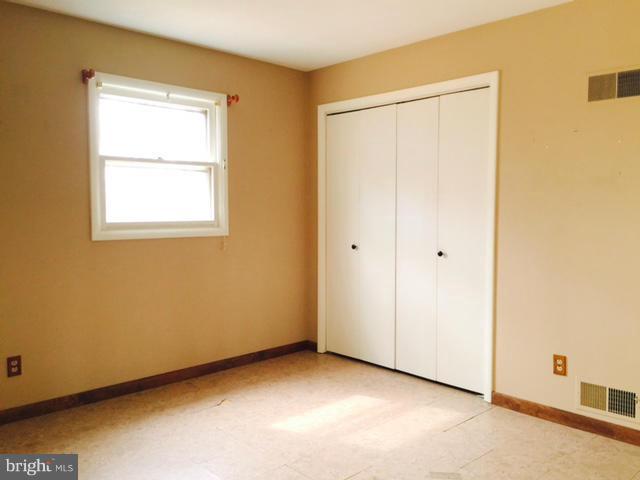 1551 Bloom Road Westminster, MD 21157 - Photo 17 of 27 Bedroom