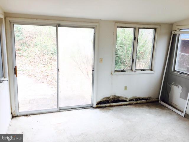 1551 Bloom Road Westminster, MD 21157 - Photo 20 of 27 Interior (General)