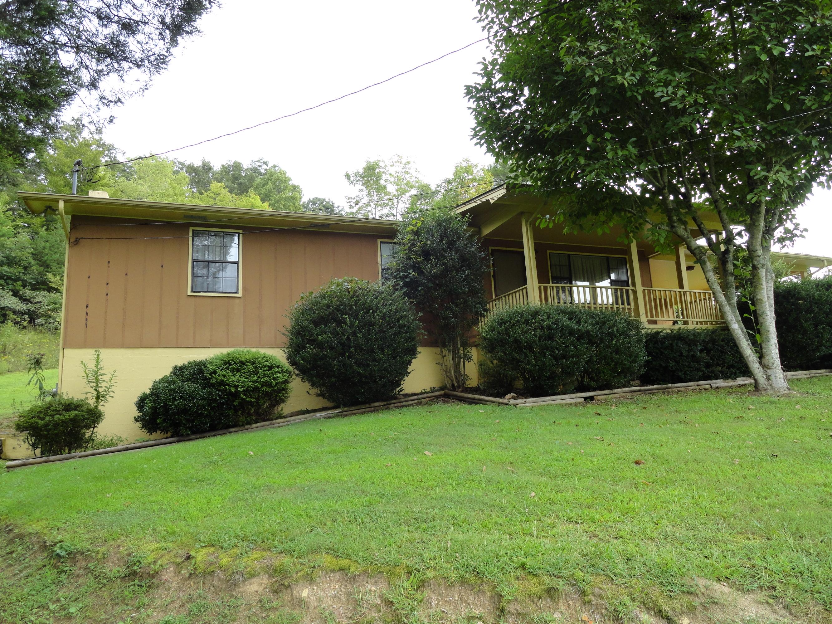 174 Batley Loop Road Clinton, TN 37716 - Photo 2 of 38 DSC06092