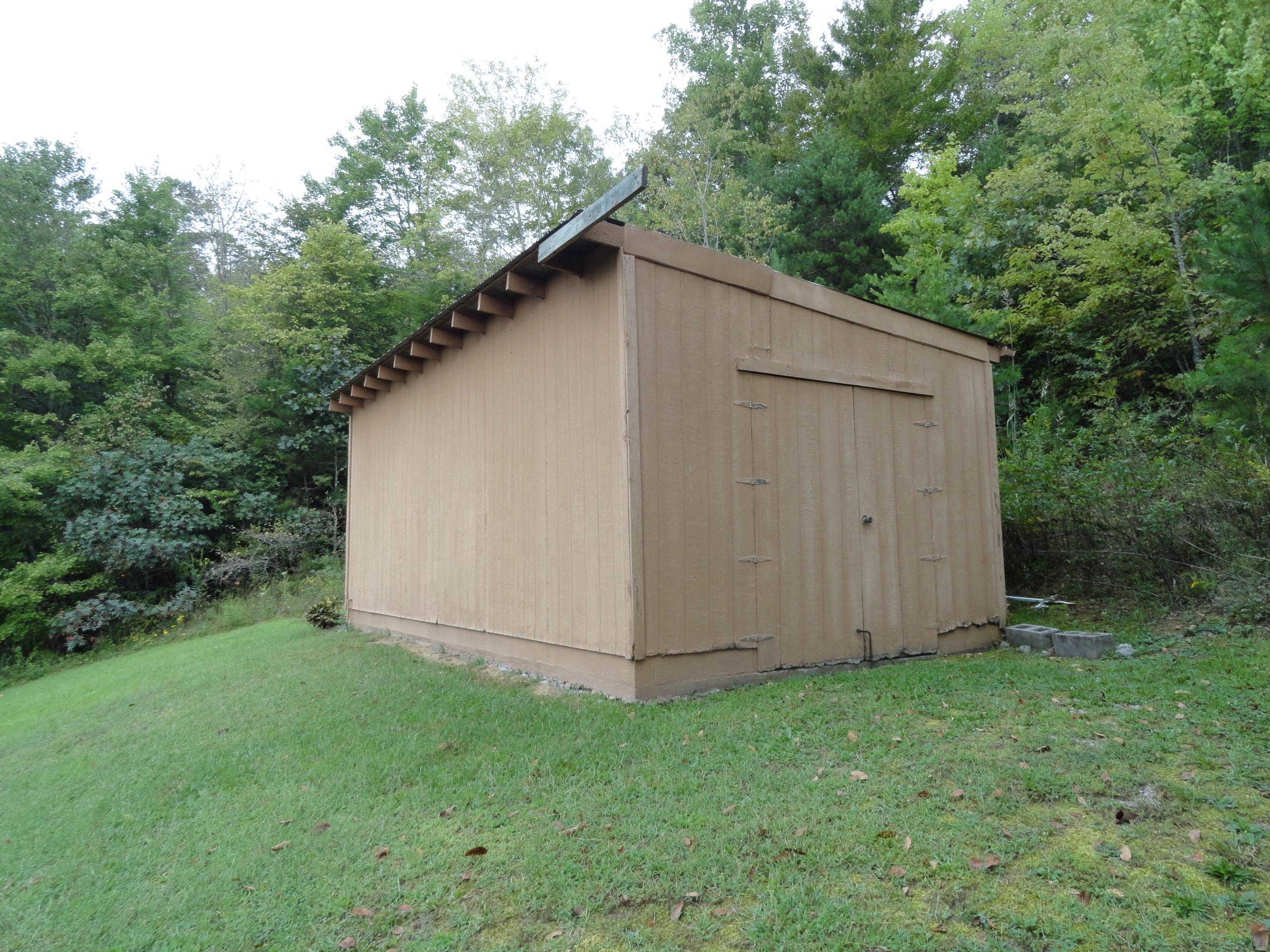 174 Batley Loop Road Clinton, TN 37716 - Photo 29 of 38 DSC06095