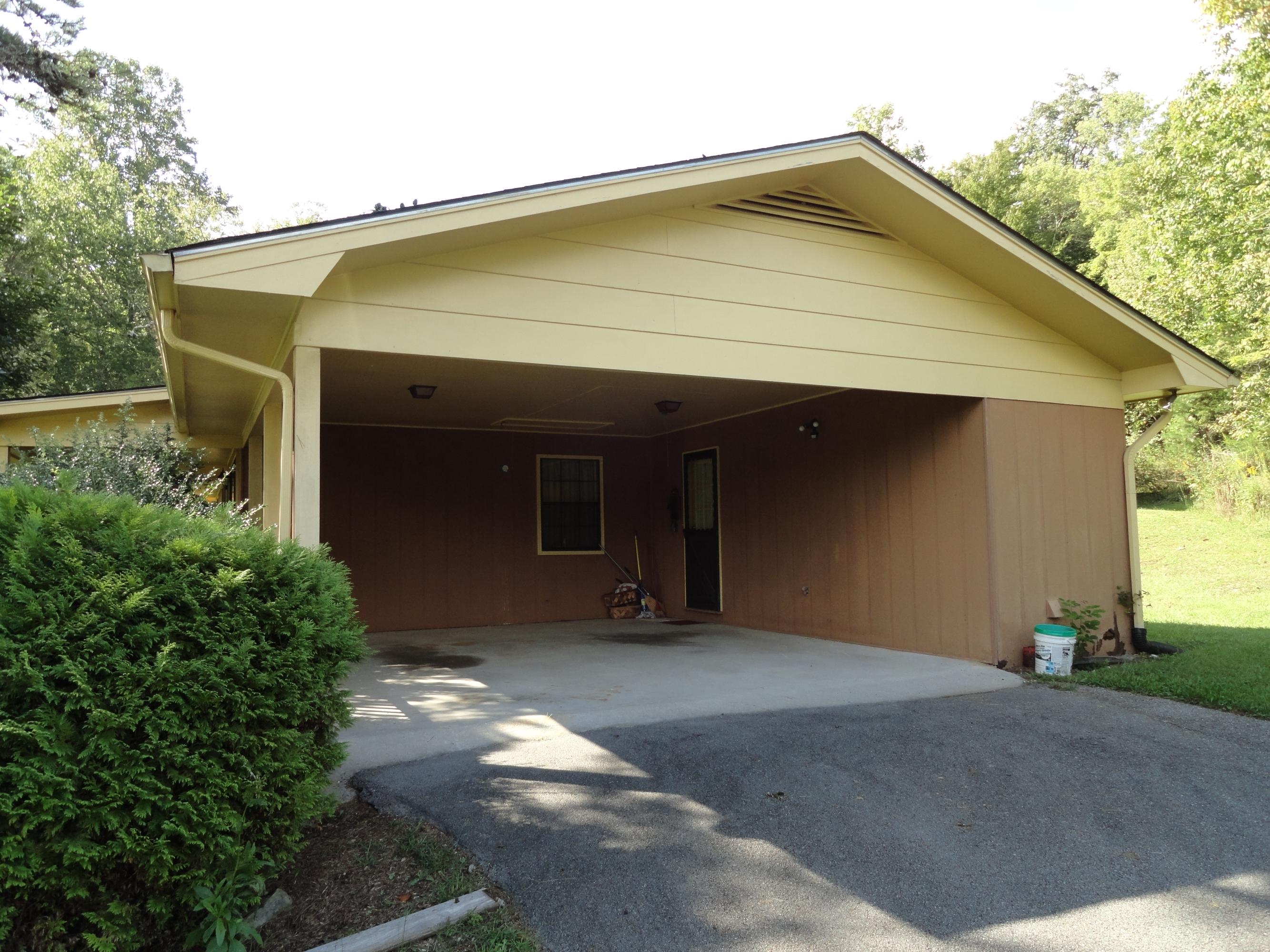 174 Batley Loop Road Clinton, TN 37716 - Photo 5 of 38 DSC06064