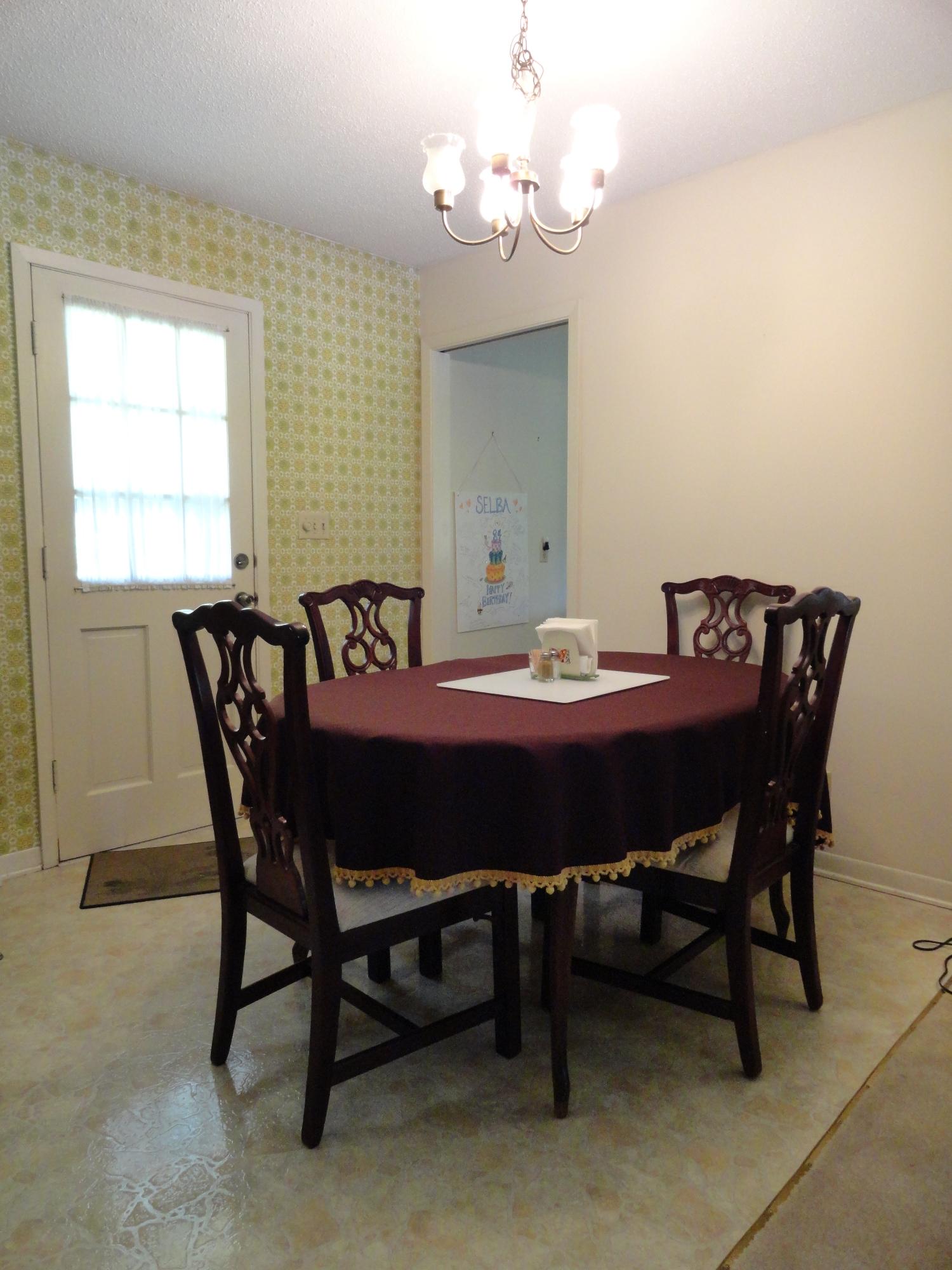 174 Batley Loop Road Clinton, TN 37716 - Photo 10 of 38 DSC06069
