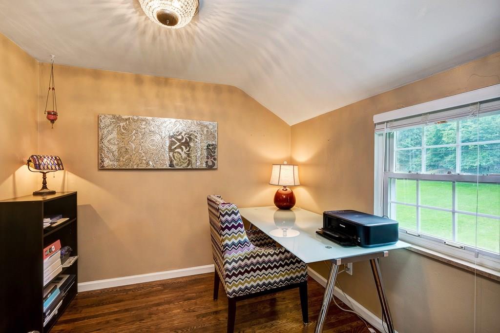 4330 Highgrove Road Pittsburgh, PA 15234 - Photo 11 of 16 Bedroom 3